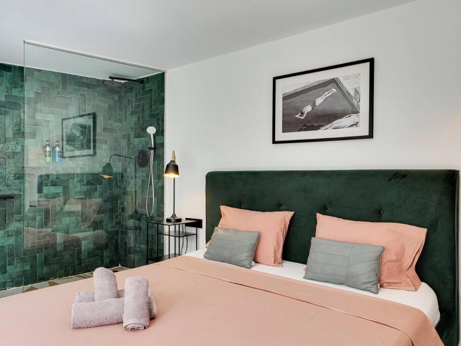 Casa Maria Townhouse- Terrace-4 Bedrooms Holiday home L'Hospitalet de Llobregat