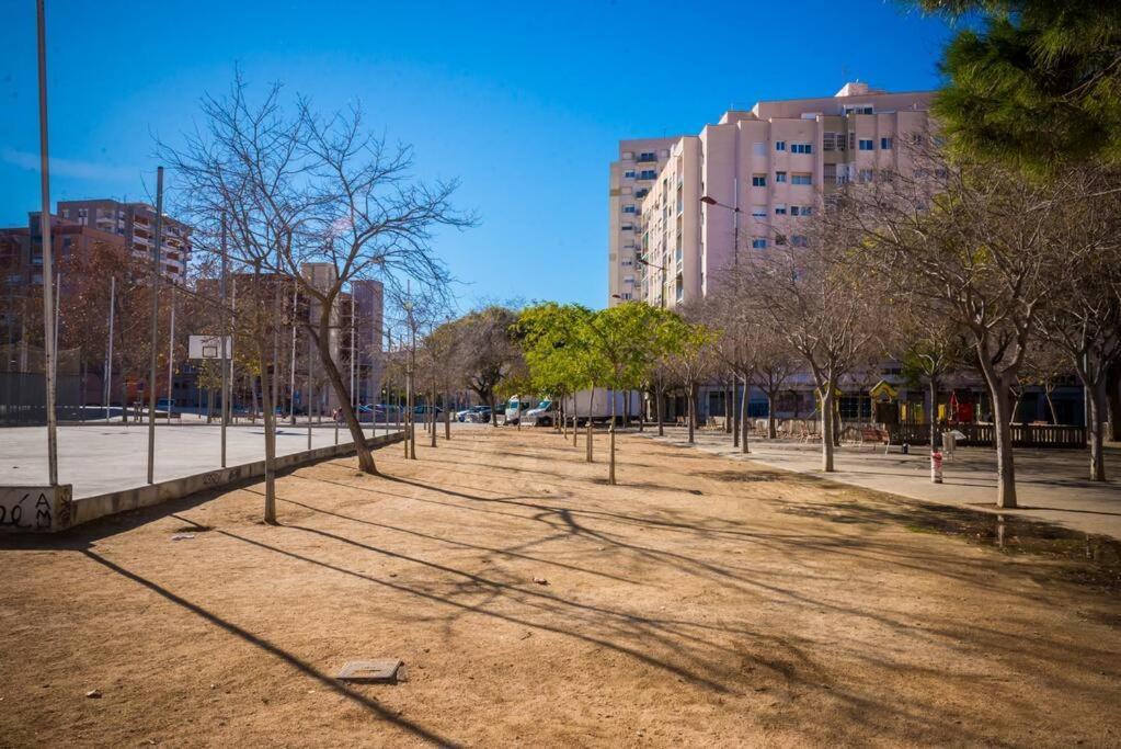 Casa Maria Townhouse- Terrace-4 Bedrooms * L'Hospitalet de Llobregat