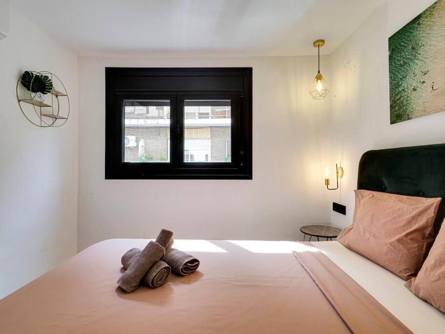Casa Maria Townhouse- Terrace-4 Bedrooms Сasa de vacaciones L'Hospitalet de Llobregat